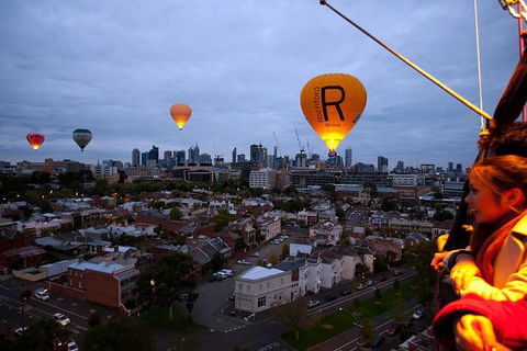 BalloonMan - Hot Air Balloon Ride - Darwin Holiday 1