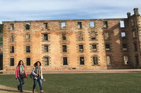 Port Arthur And Tassie Devils Active Day Tour From Hobart - Darwin Holiday 1