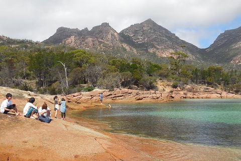 Active Day Tour One-Way From Hobart To Launceston With Wineglass Bay - Darwin Holiday 8