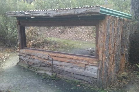 Devil Hide (Overnight Stay, $495 For Up To 3 People) - Darwin Holiday 0