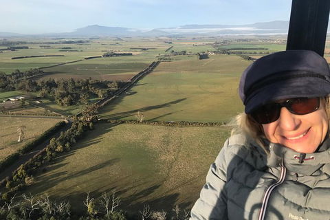 Hot Air Balloon Tasmania - Darwin Holiday 4