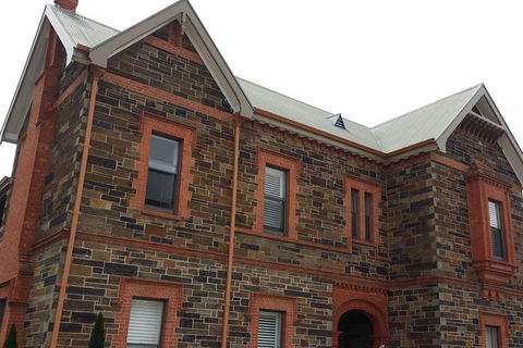 Adelaide Walking Tour: Grand Mansions And Sub-Divisions - Darwin Holiday 4