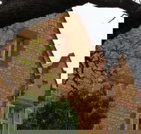 Adelaide Walking Tour Hills Squares and Parklands - Darwin Holiday