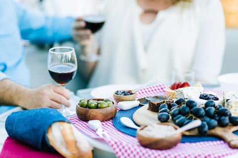 Adelaide 2-hour BBQ Boat Hire For 2 People - Darwin Holiday 1