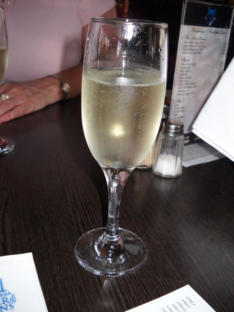 Brisbane River Lunchtime Cruise - Darwin Holiday 14