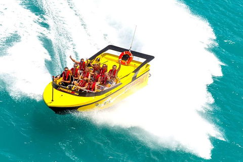 Airlie Beach Jet Boat Thrill Ride - Darwin Holiday 7