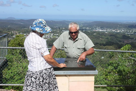 Maleny Booked Hire Services Sunshine Coast And Hinterland Buses And Private Cars - Darwin Holiday 1