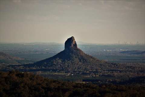 Maleny Booked Hire Services Sunshine Coast And Hinterland Buses And Private Cars - Darwin Holiday 2