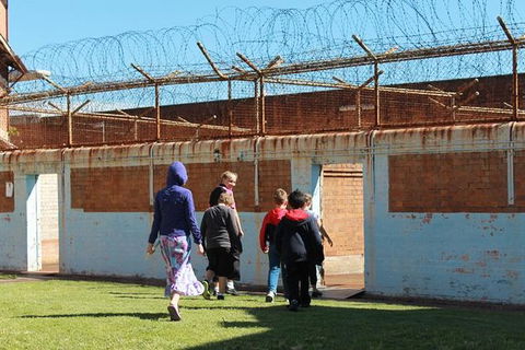 Family Friendly History Tour Of Boggo Road Gaol - Darwin Holiday 1