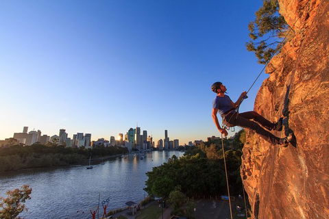 Brisbane Sunset Abseil - Darwin Holiday 0