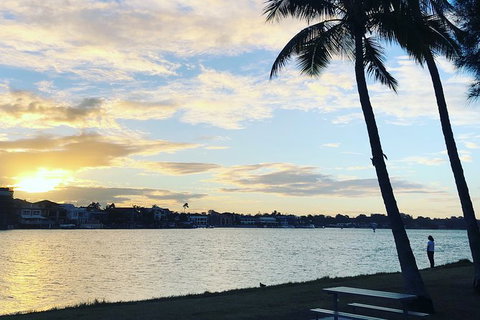 Surfers Paradise Sunset Kayak Tour - Darwin Holiday 4