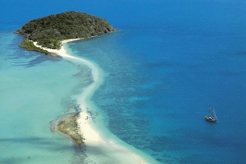 Tallship Sailing And Snorkeling Adventure From The Whitsundays - Darwin Holiday 1