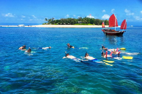 Low Island Snorkelling Private Charter Aboard Authentic Chinese Junk Boat - Darwin Holiday 2