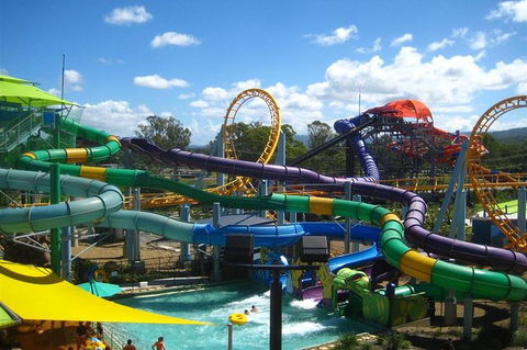Gold Coast Theme Parks - Darwin Holiday 1