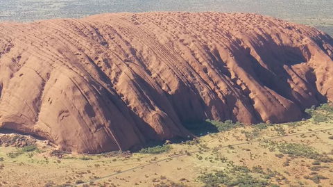 Uluru & Kata Tjuta Grand View Helicopter Flight - Darwin Holiday 4