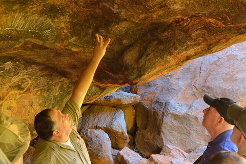 Uluru Small Group Tour Including Sunset - Darwin Holiday 9