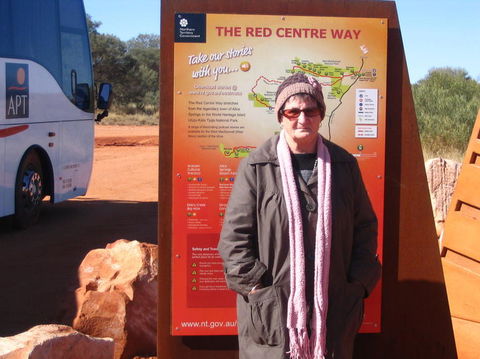 Uluru (Ayers Rock) To Alice Springs One-Way Shuttle - Darwin Holiday 4