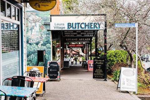 All-Inclusive Blue Mountains Day Trip With River Cruise - Darwin Holiday 5