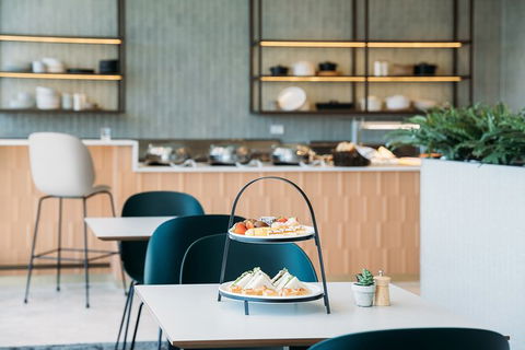 Sydney Airport Plaza Premium Lounge - Darwin Holiday 5