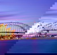 Private Minibus Transfer - Sydney SYD - Sydney City Centre 3-7 people - Darwin Holiday