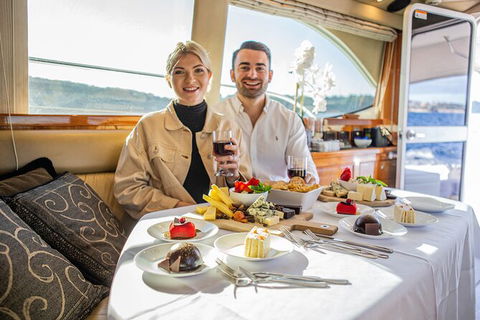 Sydney Harbour Progressive Long Lunch Cruise - Darwin Holiday 16