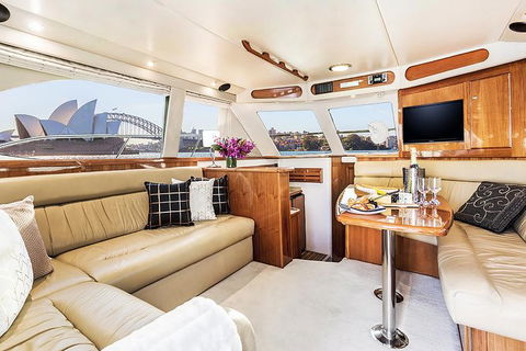 Sydney Harbour Progressive Long Lunch Cruise - Darwin Holiday 18