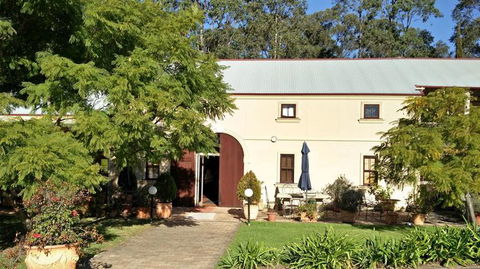 Hunter Valley Wine And Wildlife Tour From Sydney With Walkabout Wildlife Park - Darwin Holiday 2