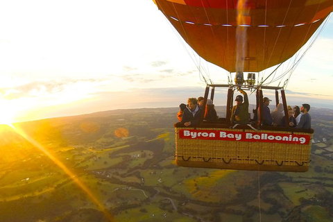 Hot Air Balloon Flight Over Byron Bay - Darwin Holiday 1