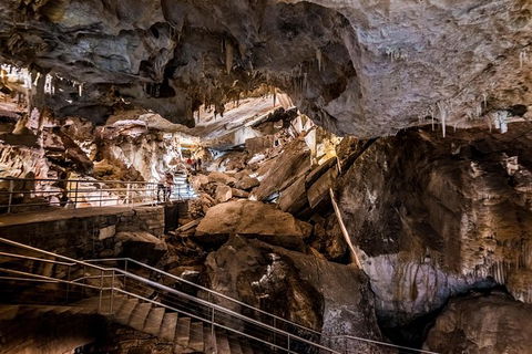 Blue Mountains And Jenolan Caves Motorcoach Day Tour - Darwin Holiday 1