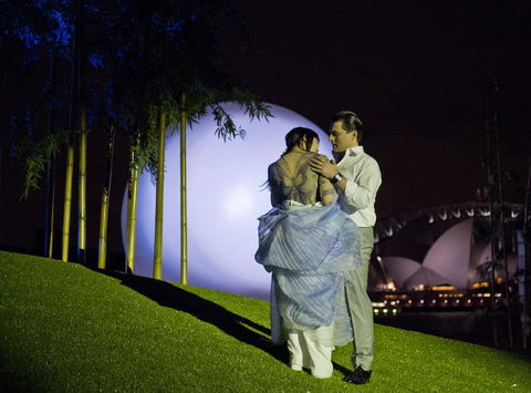 Opera On Sydney Harbour: La Traviata - Darwin Holiday 14