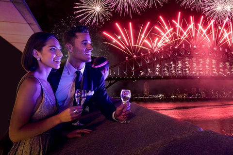 Sydney Opera House New Year's Eve Opera Performance - Darwin Holiday 1