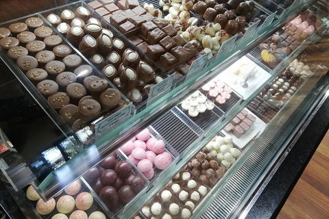 Hunter Valley Private Tour Including Wine, Chocolate, Cheese, Vodka, Gin Tasting - Darwin Holiday 20