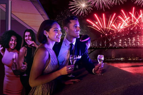 Sydney Opera House New Year's Eve Opera Gala - Darwin Holiday 1