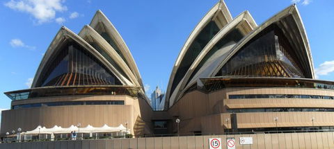 Sydney Attraction Pass Including Taronga Zoo, Sydney Opera House, SEA LIFE Sydney Aquarium - Darwin Holiday 2