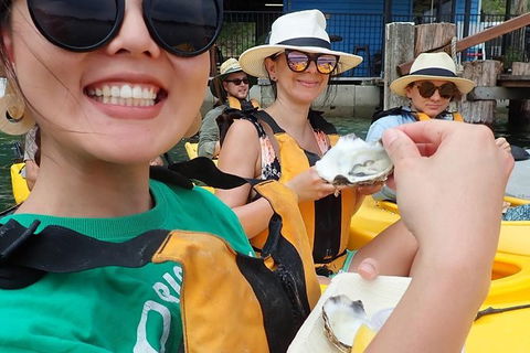 Batemans Bay Oyster Tasting Kayak Tour - Darwin Holiday 2