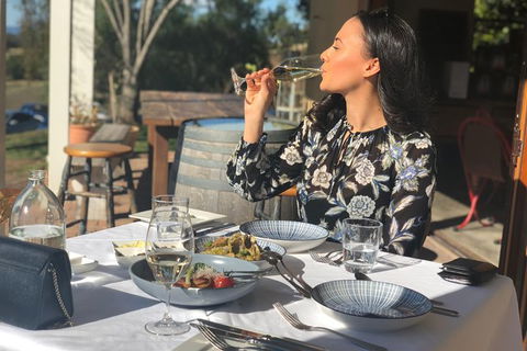 Hunter Valley Wine Tour With Personal Sommelier And Michelin Star Lunch - Darwin Holiday 15