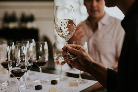 Hunter Valley Wine Tour With Personal Sommelier And Michelin Star Lunch - Darwin Holiday 10