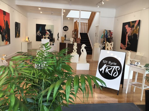 101 Ryrie Arts - Darwin Holiday 0