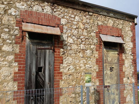 A Walk Back In Time Trail - Kingscote - Darwin Holiday 0