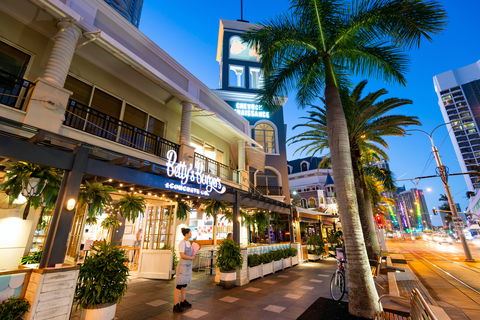 Chevron Renaissance Shopping Centre - Darwin Holiday 1