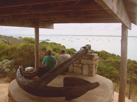 Geltwood Anchor Memorial - Darwin Holiday 1