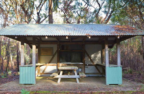 Granite Picnic Area - Darwin Holiday 0