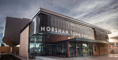 Horsham Town Hall & Regional Art Gallery - Darwin Holiday 0