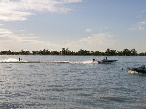 Moulamein Lake - Darwin Holiday 0