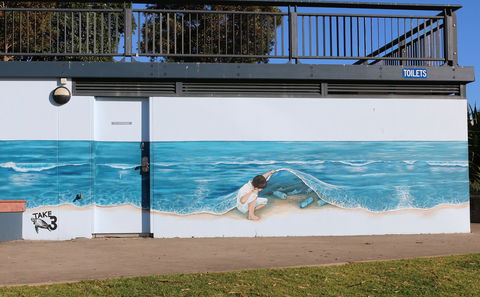 Shoalhaven Toilet Mural Tour - Darwin Holiday 0