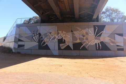 Berri Bridge Mural - Darwin Holiday 0