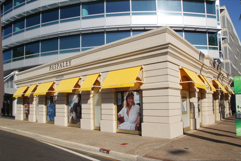 Commercial Bank - Darwin Holiday 0