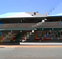 Fifield - Darwin Holiday