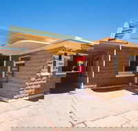 Former Alice Springs Telegraph Repeater Station and Post Office. - Darwin Holiday