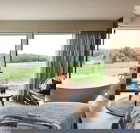 Lon Spa - Darwin Holiday